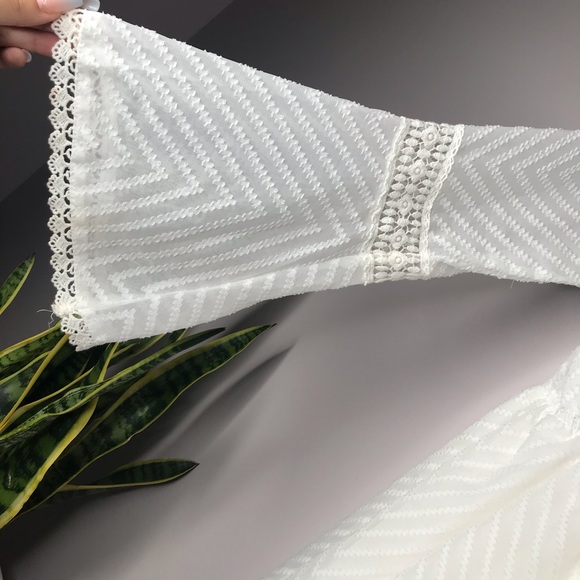 Fashion Nova White Chiffon Jumper - Picture 2 of 3